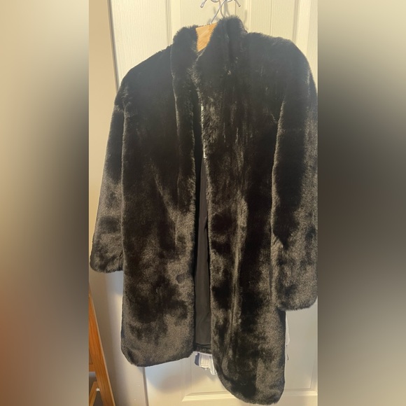 Nwt Cefinn faux fur coat size 6US - Picture 7 of 14
